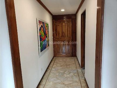 Apartamento de 3 alcobas en venta en El Ingenio \ Comuna 17, Cali, 142 m² · foto 4 de 20