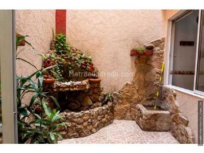 Casa de 5 alcobas en venta en Caney, Cali, 320 m² · foto 2 de 20