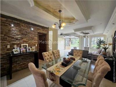 Casa de 5 alcobas en venta en Caney, Cali, 320 m² · foto 7 de 20