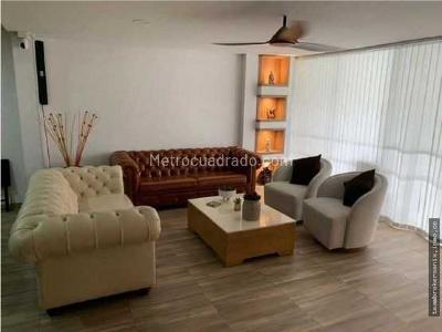 Casa de 4 alcobas en venta en Prados Del Norte, Cali, 235 m² · foto 6 de 16
