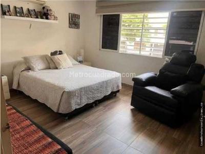 Casa de 4 alcobas en venta en Prados Del Norte, Cali, 235 m² · foto 7 de 16