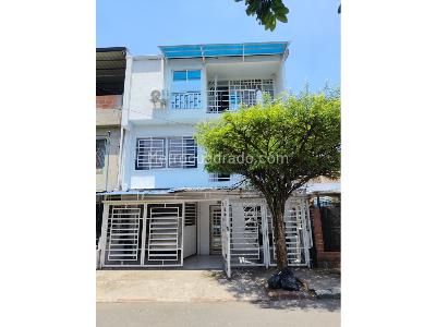 Casa de 5 alcobas en venta en 12 De Octubre, Cali, 210 m² · foto 1 de 20