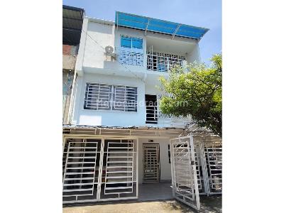 Casa de 5 alcobas en venta en 12 De Octubre, Cali, 210 m² · foto 2 de 20