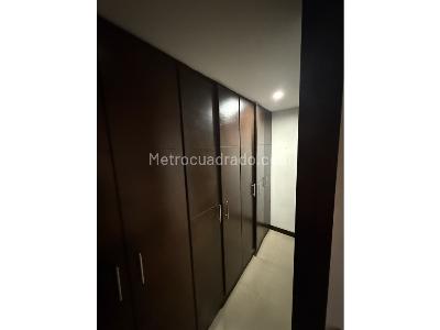 Apartamento de 5 alcobas en venta en Normandia, Cali, 350 m² · foto 18 de 20
