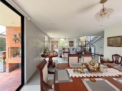 Casa de 4 alcobas en venta en Hacienda La Luna, Chía, 329 m² · foto 3 de 20