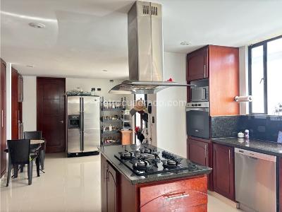 Casa de 4 alcobas en venta en Hacienda La Luna, Chía, 329 m² · foto 5 de 20