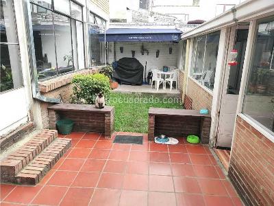 Casa de 5 alcobas en venta en Santa Barbara Oriental, Bogotá, 189 m² · foto 17 de 20