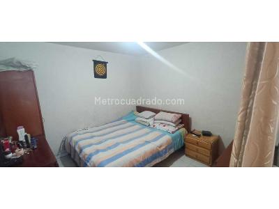 Casa de 5 alcobas en venta en Carvajal, Bogotá, 333 m² · foto 2 de 9