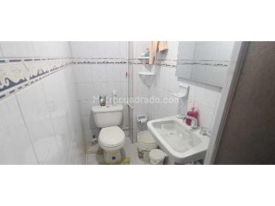 Casa de 5 alcobas en venta en Carvajal, Bogotá, 333 m² · foto 3 de 9