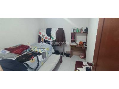Casa de 5 alcobas en venta en Carvajal, Bogotá, 333 m² · foto 6 de 9