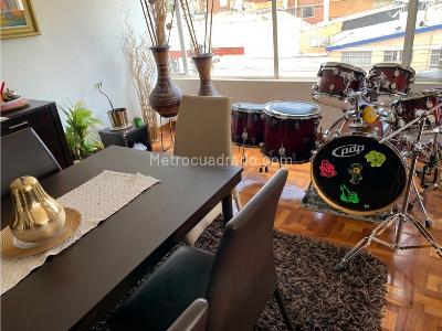 Apartamento de 3 alcobas en venta en La Castellana, Bogotá, 152 m² · foto 3 de 20