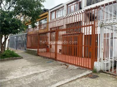 Casa en venta en San Luis, Bogotá · foto 2 de 20