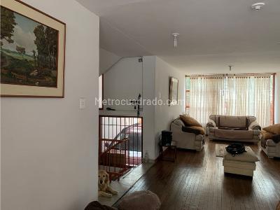 Casa en venta en San Luis, Bogotá · foto 10 de 20
