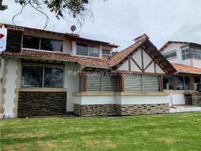 Casa de 5 alcobas en arriendo en Cerro La Conejera, Bogotá, 700 m² · foto 8 de 10