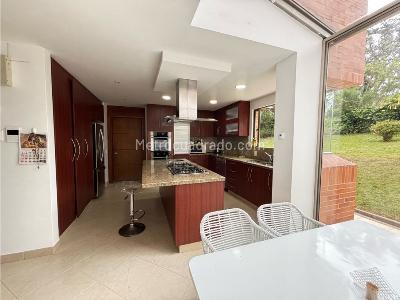 Casa de 5 alcobas en venta en Cerros De Yerbabuena, Chía, 555 m² · foto 11 de 20