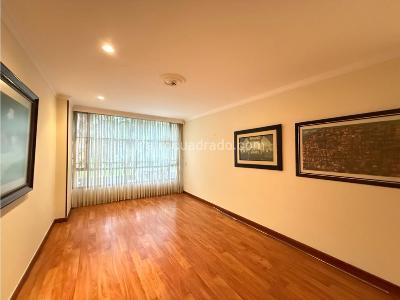 Apartamento en venta en Santa Barbara, Bogotá · foto 4 de 15