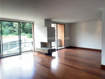 Apartamento de 4 alcobas en venta en Nogales Residencial, Bogotá, 253 m² · foto 5 de 17