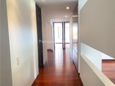Apartamento de 4 alcobas en venta en Nogales Residencial, Bogotá, 253 m² · foto 7 de 17