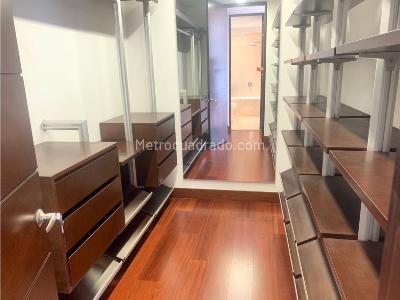Apartamento de 4 alcobas en venta en Nogales Residencial, Bogotá, 253 m² · foto 11 de 17