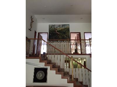 Casa de 5 alcobas en venta en Niza, Bogotá, 455 m² · foto 4 de 20