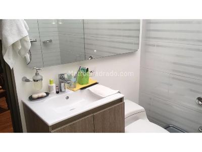Casa de 5 alcobas en venta en Niza, Bogotá, 455 m² · foto 5 de 20