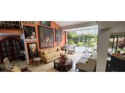 Casa de 5 alcobas en venta en Niza, Bogotá, 455 m² · foto 12 de 20