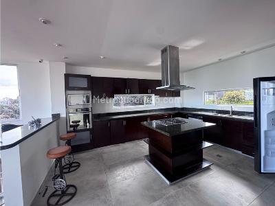 Casa de 4 alcobas en venta en Yerbabuena, Chía, 420 m² · foto 4 de 20