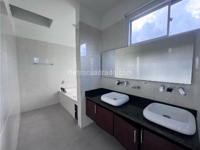 Casa de 4 alcobas en venta en Yerbabuena, Chía, 420 m² · foto 17 de 20