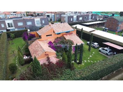 Casa en venta en Chia, Chía · foto 2 de 20