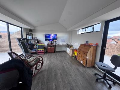Casa de 2 alcobas en venta en La Floresta, Chía, 128 m² · foto 12 de 16