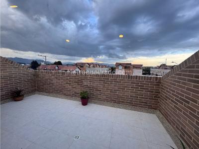 Casa de 2 alcobas en venta en La Floresta, Chía, 128 m² · foto 13 de 16