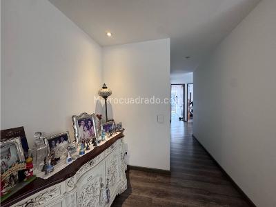 Apartamento de 3 alcobas en venta en Bella Suiza, Bogotá, 103 m² · foto 6 de 20