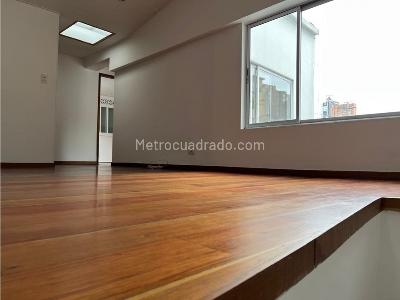 Casa de 5 alcobas en venta en La Macarena, Bogotá, 529 m² · foto 5 de 18