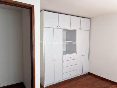 Casa de 5 alcobas en venta en La Macarena, Bogotá, 529 m² · foto 6 de 18