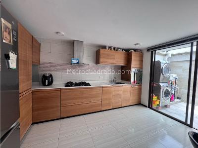 Casa de 3 alcobas en venta en Balmoral, Chía, 230 m² · foto 8 de 20