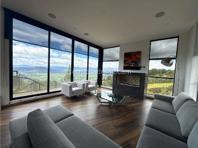 Casa de 4 alcobas en venta en Cerros De Yerbabuena, Chía, 750 m² · foto 4 de 20