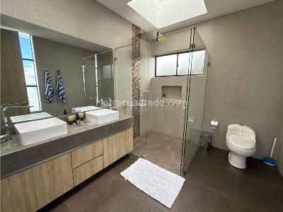 Casa de 4 alcobas en venta en Cerros De Yerbabuena, Chía, 750 m² · foto 12 de 20