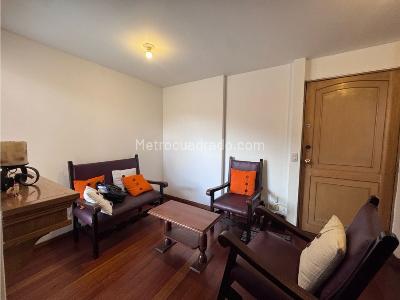 Apartaestudio en venta en Chapinero Alto, Bogotá, 52 m² · foto 2 de 14