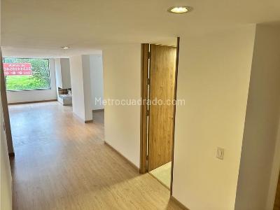 Apartamento de 3 alcobas en venta en Santa Barbara, Bogotá, 180 m² · foto 12 de 20