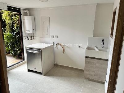 Apartamento de 3 alcobas en venta en Santa Barbara, Bogotá, 180 m² · foto 4 de 20