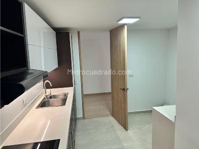 Apartamento de 3 alcobas en venta en Santa Barbara, Bogotá, 180 m² · foto 6 de 20