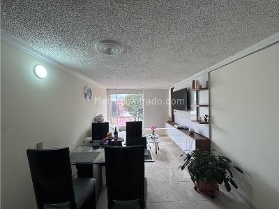 Apartamento de 3 alcobas en venta en Villa Magdala, Bogotá, 63 m² · foto 3 de 15