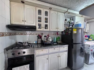 Apartamento de 3 alcobas en venta en Villa Magdala, Bogotá, 63 m² · foto 4 de 15