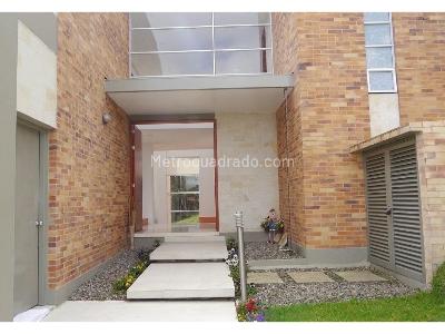 Casa de 5 alcobas en venta en Cerros De Yerbabuena, Chía, 352 m² · foto 5 de 19