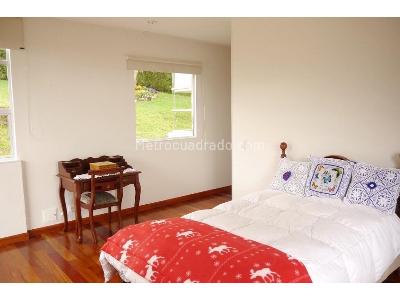 Casa de 5 alcobas en venta en Cerros De Yerbabuena, Chía, 352 m² · foto 15 de 19