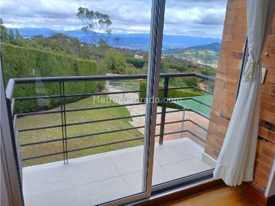 Casa de 5 alcobas en venta en Cerros De Yerbabuena, Chía, 352 m² · foto 19 de 19