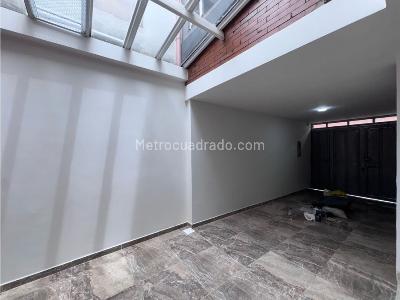 Casa de 5 alcobas en arriendo en Pasadena, Bogotá, 250 m² · foto 13 de 20