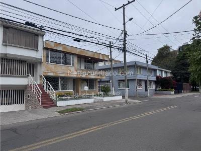 Casa de 5 alcobas en arriendo en Pasadena, Bogotá, 250 m² · foto 1 de 20