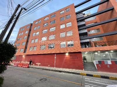 Apartamento de 3 alcobas en venta en Prado Veraniego Sur, Bogotá, 68 m² · foto 6 de 13
