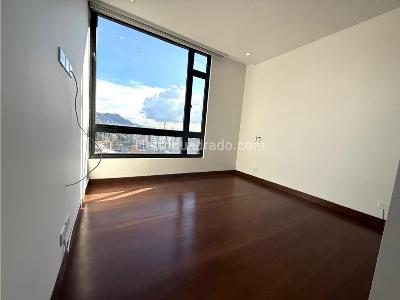 Apartamento de 4 alcobas en arriendo en Country Club, Bogotá, 280 m² · foto 8 de 9